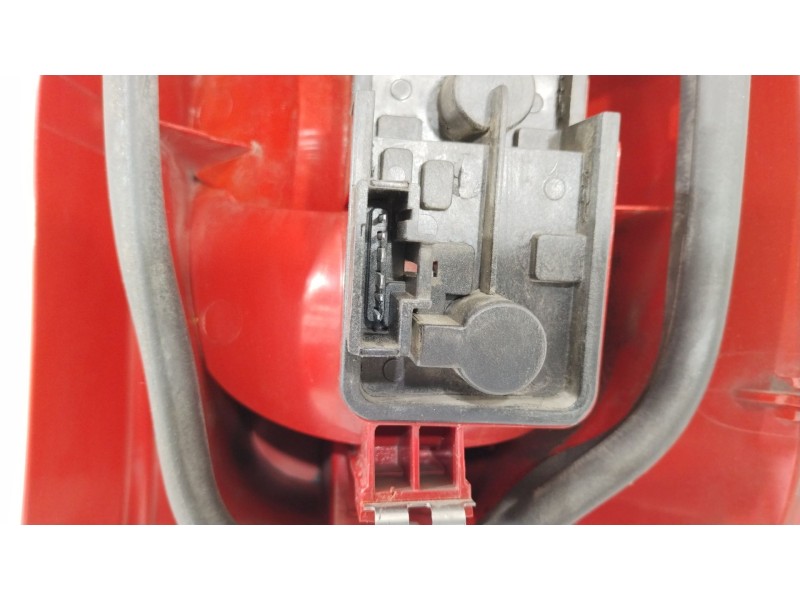 Recambio de piloto trasero izquierdo para citroën xsara picasso (n68) 2.0 hdi referencia OEM IAM 9650005880 89032867 