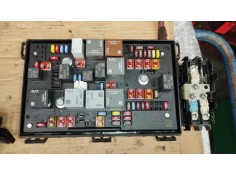 Recambio de caja reles / fusibles para opel zafira tourer c (p12) 1.6 cdti (75) referencia OEM IAM 13368646 1110133AB 