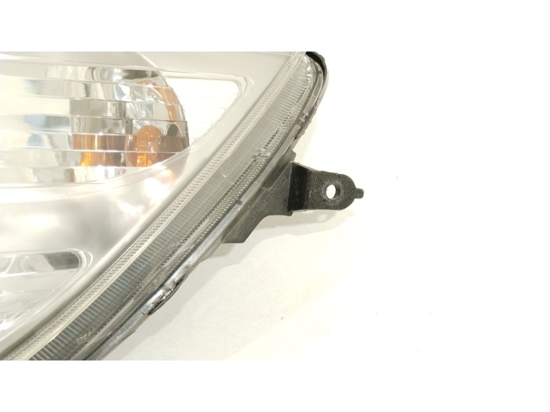 Recambio de faro derecho para toyota yaris (_p9_) 1.4 d-4d (nlp90_) referencia OEM IAM 811300D350 89903215 