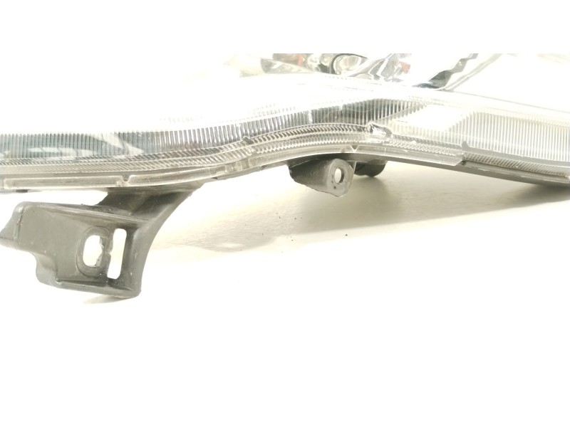 Recambio de faro derecho para toyota yaris (_p9_) 1.4 d-4d (nlp90_) referencia OEM IAM 811300D350 89903215 