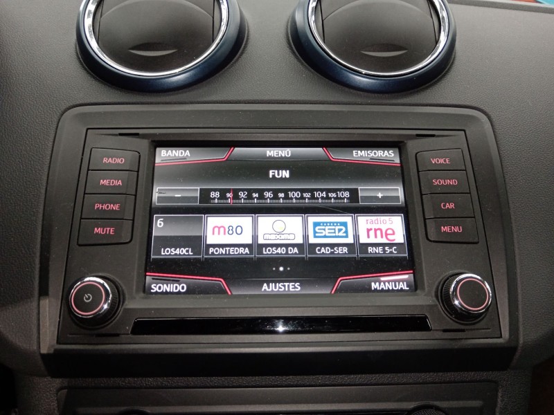 Recambio de sistema audio / radio cd para seat ibiza iv (6j5, 6p1) 1.4 tdi referencia OEM IAM 5F0919604  