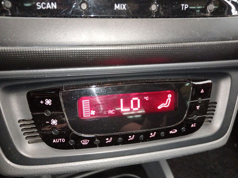 Recambio de mando climatizador para seat ibiza iv (6j5, 6p1) 1.6 tdi referencia OEM IAM   