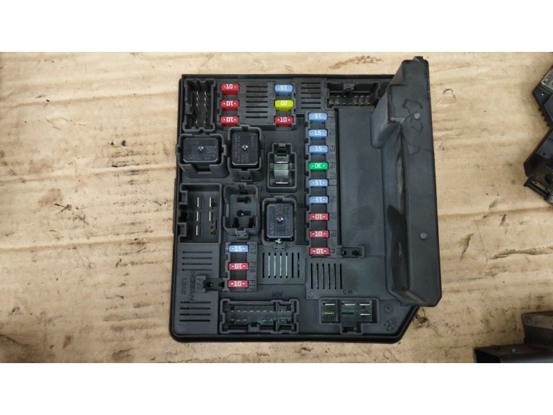 Recambio de caja reles / fusibles para nissan qashqai i (j10, nj10) 1.5 dci referencia OEM IAM 284B7JD00B  