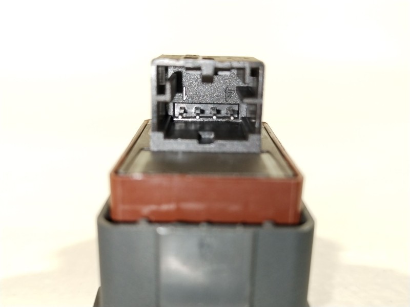 Recambio de interruptor para audi a4 b8 (8k2) 2.0 tdi referencia OEM IAM 8K0959831A  