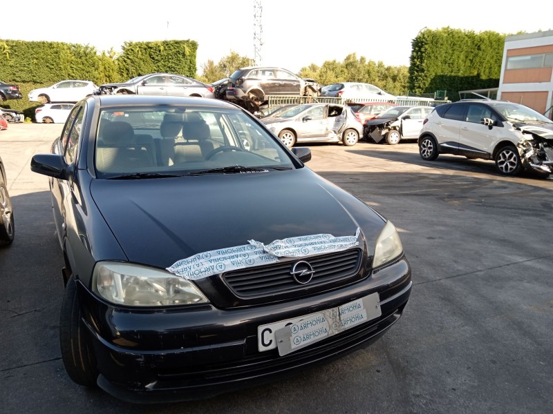 opel astra g sedán (t98) del año 2000