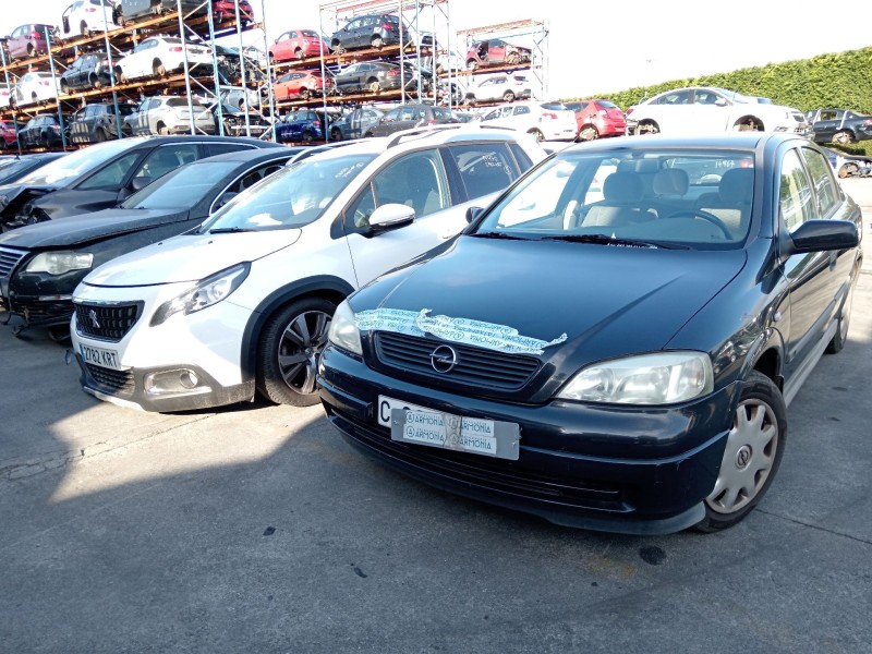 opel astra g sedán (t98) del año 2000