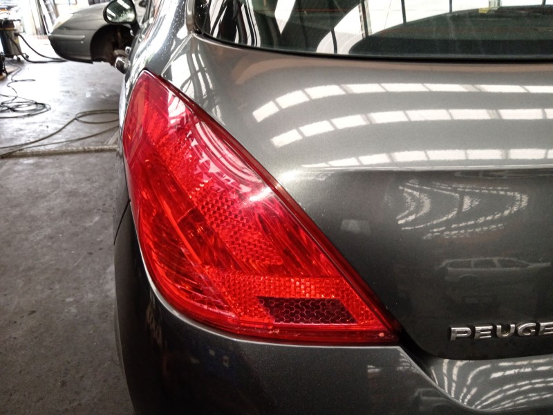 Recambio de piloto trasero izquierdo para peugeot 308 i (4a_, 4c_) 1.6 hdi referencia OEM IAM 9680425780  