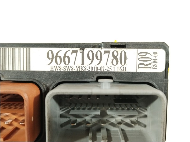 Recambio de caja reles / fusibles para peugeot 207 furgoneta/hatchback (wa_, wc_) 1.4 hdi referencia OEM IAM 9667199780  