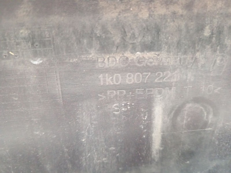 Recambio de paragolpes delantero para volkswagen golf v (1k1) 2.0 tdi 16v referencia OEM IAM 1K0807221  