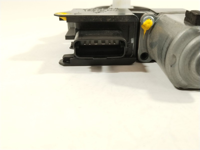Recambio de motor elevalunas delantero izquierdo para kia sorento () referencia OEM IAM 82450P2010  