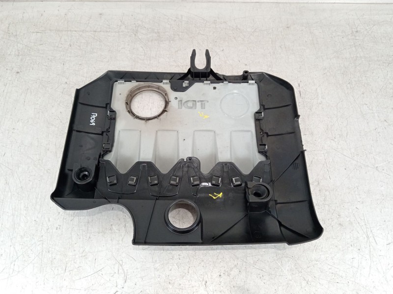 Recambio de tapa motor para seat leon (1p1) 1.9 tdi referencia OEM IAM 03G103925BH 03G103925BM 