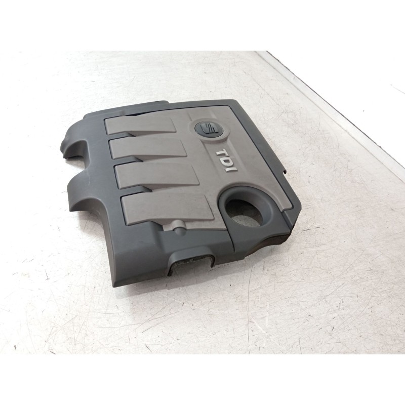 Recambio de tapa motor para seat ibiza iv sc (6j1, 6p5) 1.6 tdi referencia OEM IAM 03L103925AT  
