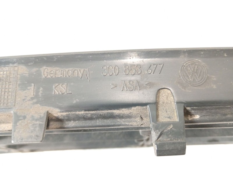 Recambio de rejilla paragolpes central para volkswagen passat b6 (3c2) 2.0 tdi referencia OEM IAM 3C0853677  