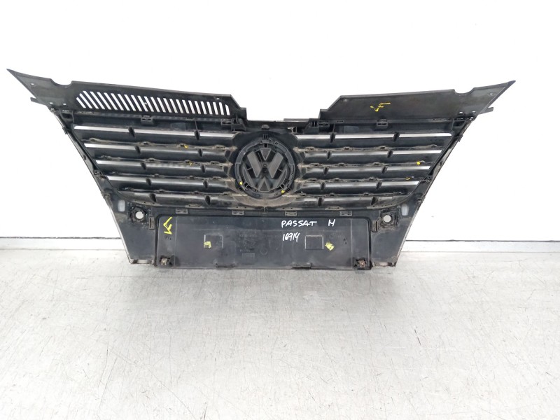 Recambio de rejilla delantera para volkswagen passat b6 (3c2) 2.0 tdi referencia OEM IAM 3C0853651D 3C0853651F 1K5853600