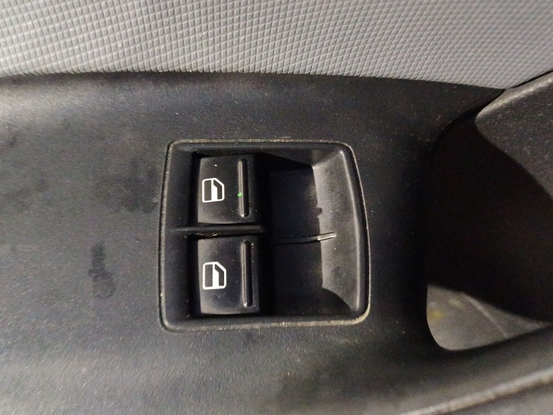 Recambio de mando elevalunas delantero izquierdo para seat ibiza iv (6j5, 6p1) 1.6 tdi referencia OEM IAM   