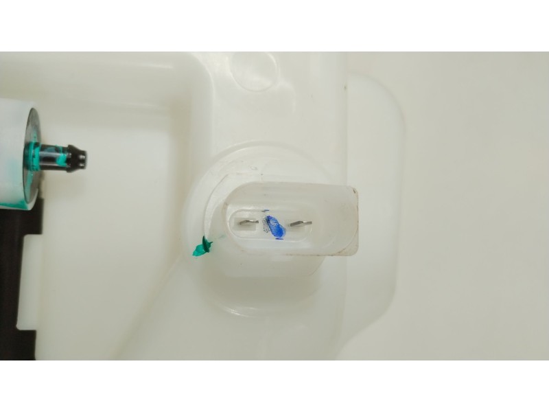 Recambio de deposito limpia para cupra tavascan tavascan referencia OEM IAM 1ED955453D 1KD955651A 