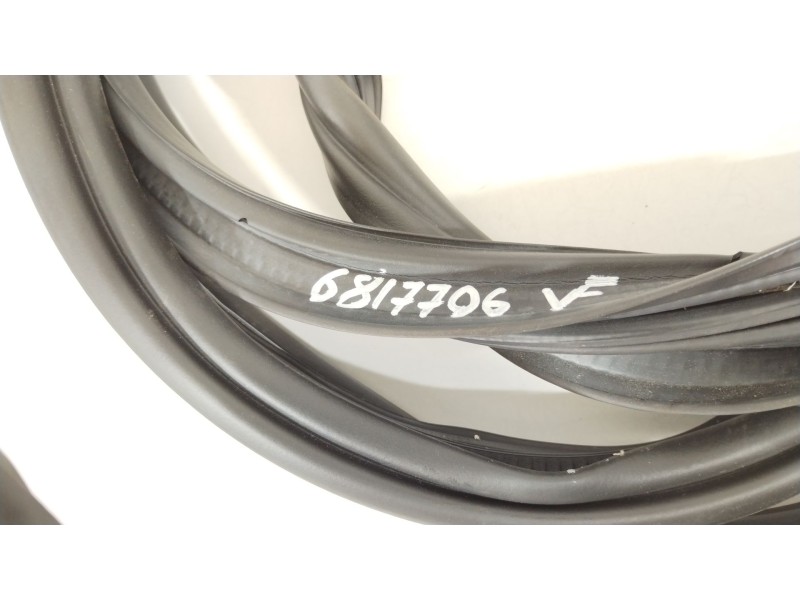 Recambio de gomas contorno puerta para cupra tavascan tavascan referencia OEM IAM 11H827705A  