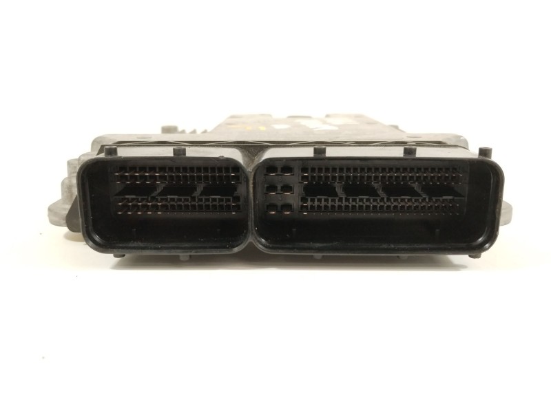 Recambio de centralita motor uce para dodge caliber 2.0 crd referencia OEM IAM 68044369AB 0281015308 P68044369AB