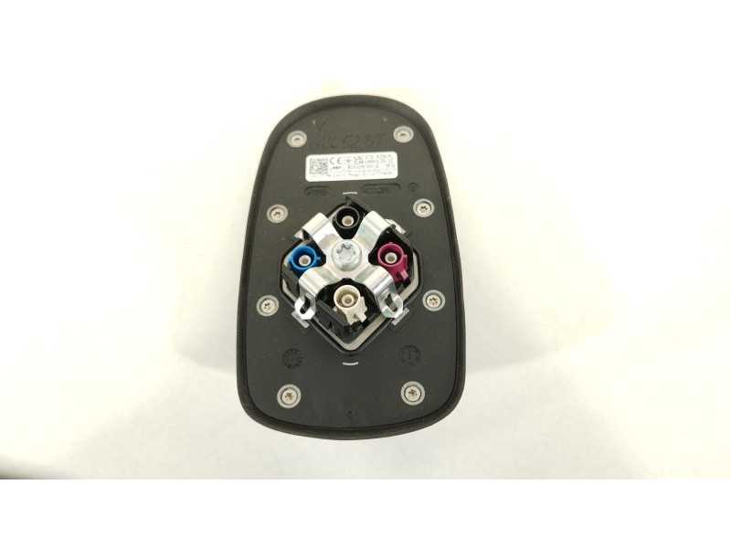 Recambio de base de antena para seat ibiza (kj1) fr referencia OEM IAM 6C0035501Q  