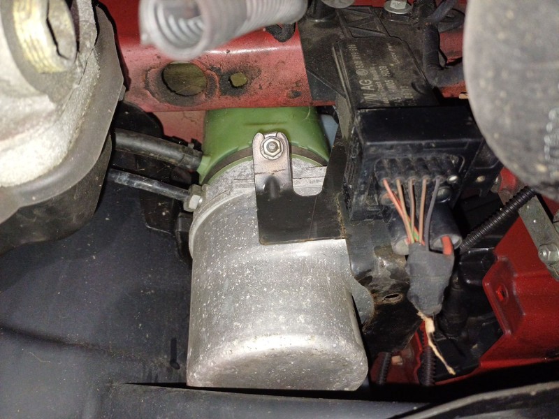 Recambio de bomba direccion para seat ibiza iv (6j5, 6p1) 1.6 tdi referencia OEM IAM 6R0423156C  
