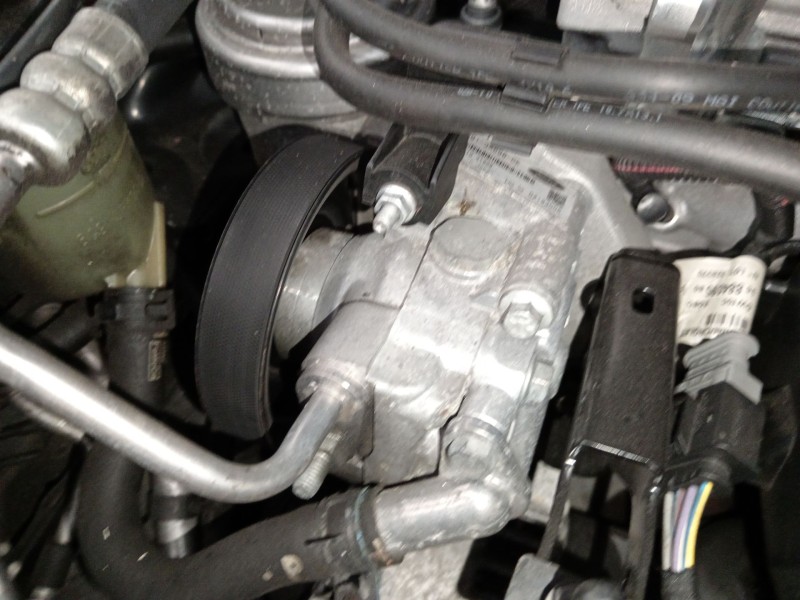 Recambio de bomba direccion para ford mondeo iv (ba7) 2.0 tdci referencia OEM IAM 6G913A696CE B4911041938 