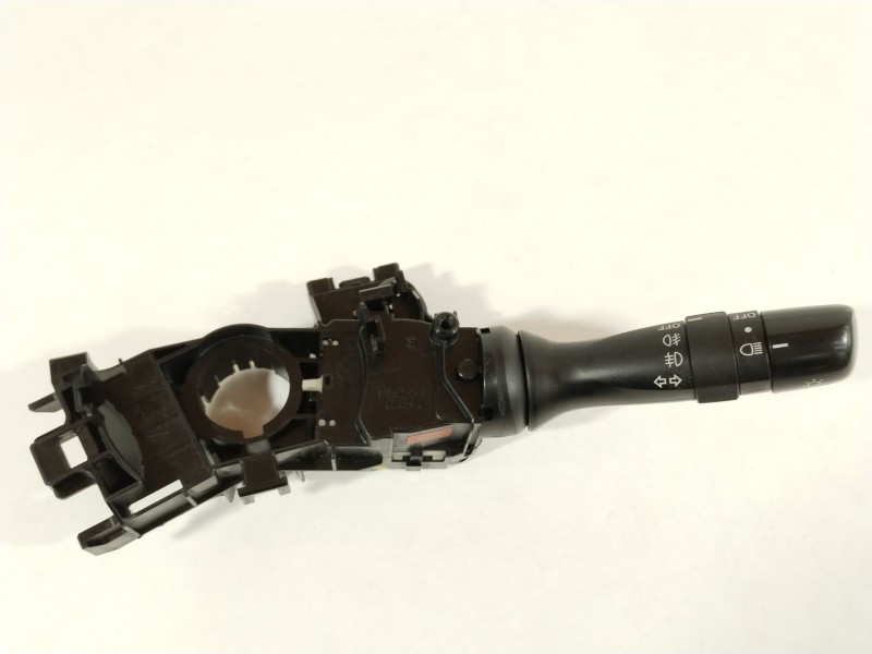 Recambio de mando luces para toyota yaris (_p9_) 1.4 d-4d (nlp90_) referencia OEM IAM 841400D081 841400D080 