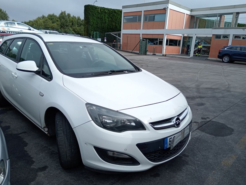 opel astra j sports tourer (p10) del año 2015