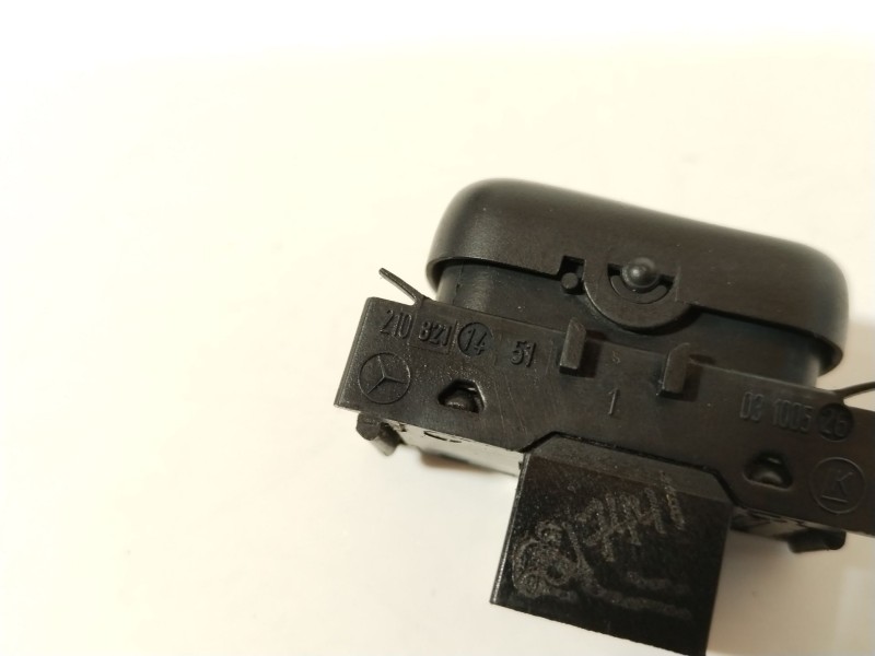 Recambio de interruptor para mercedes-benz clase e (w210) e 270 cdi (210.016) referencia OEM IAM 2108211451  