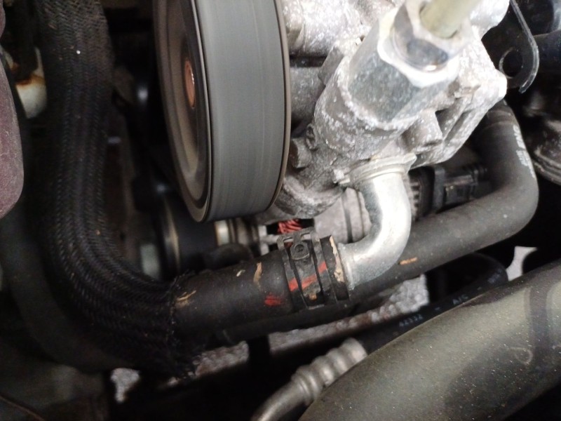 Recambio de alternador para dodge caliber 2.0 crd referencia OEM IAM 5033757AB 0124615017 