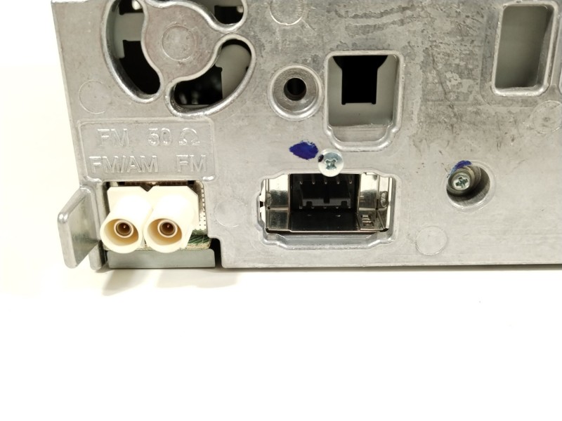 Recambio de sistema audio / radio cd para audi a4 b8 (8k2) 2.0 tdi referencia OEM IAM 8R1035186F CQJA12F0AE 