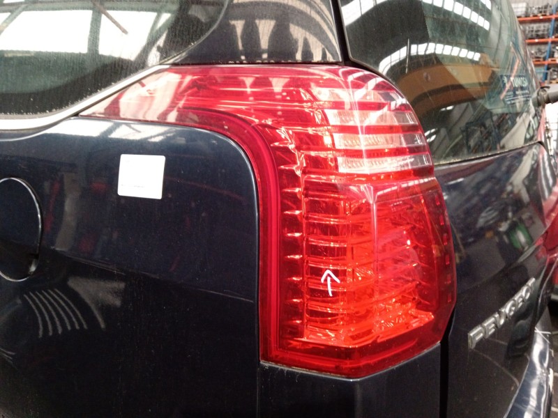 Recambio de piloto trasero izquierdo para peugeot 5008 (0u_, 0e_) 2.0 hdi 150 / bluehdi 150 referencia OEM IAM   