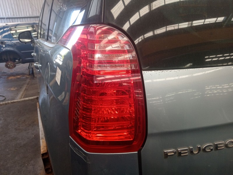 Recambio de piloto trasero izquierdo para peugeot 5008 (0u_, 0e_) 2.0 hdi 150 / bluehdi 150 referencia OEM IAM   