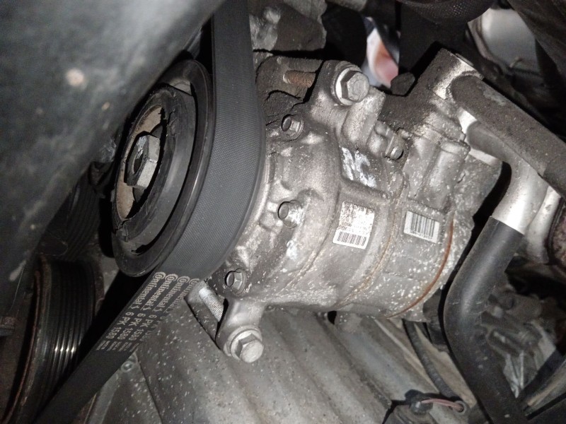 Recambio de compresor aire acondicionado para seat exeo st (3r5) 2.0 tdi referencia OEM IAM 4F0260805AP  