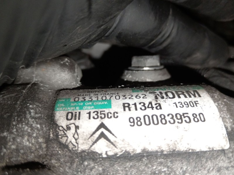 Recambio de compresor aire acondicionado para peugeot 5008 (0u_, 0e_) 1.6 hdi referencia OEM IAM 9800839580  