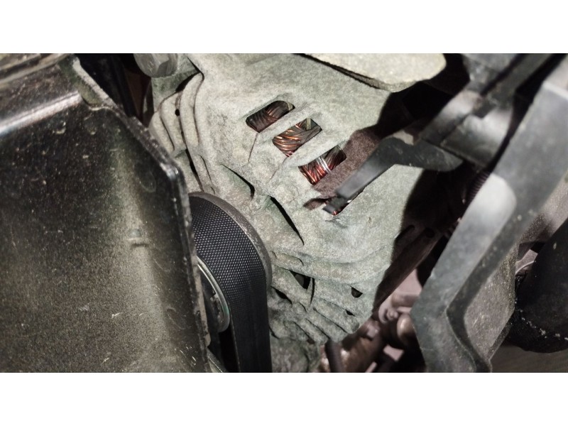 Recambio de alternador para citroën ds5 2.0 hdi 165 referencia OEM IAM 9678048880  