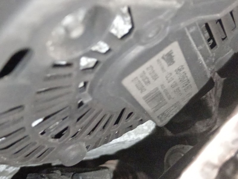Recambio de alternador para citroën c4 picasso ii 1.2 thp 130 referencia OEM IAM 9818677980  