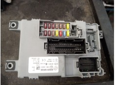 Recambio de caja reles / fusibles para opel combo furgoneta/monovolumen (x12) 1.3 cdti (b05) referencia OEM IAM 52015893 0052015