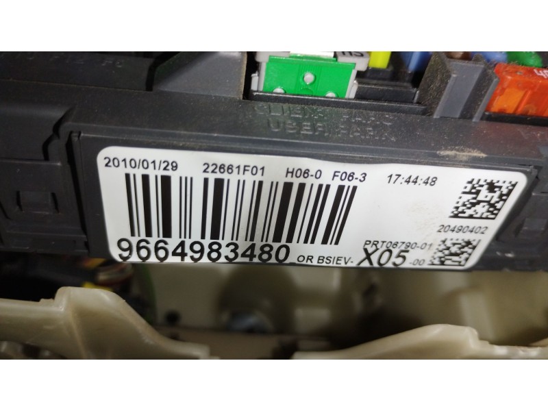 Recambio de caja reles / fusibles para citroën c3 picasso (sh_) 1.6 hdi referencia OEM IAM 9664983480  