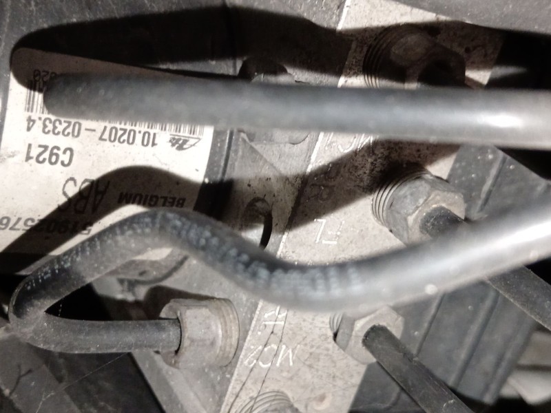 Recambio de abs para opel combo furgoneta/monovolumen (x12) 1.3 cdti (b05) referencia OEM IAM 51902576 10020702334 