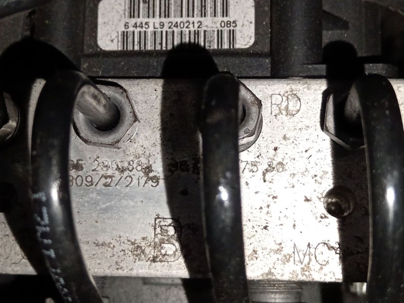 Recambio de abs para peugeot 5008 (0u_, 0e_) 1.6 hdi referencia OEM IAM 0265230881  