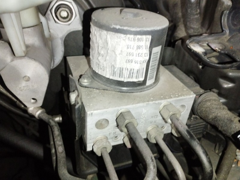 Recambio de abs para opel insignia berlina cosmo referencia OEM IAM 13316697 13106979 13231597