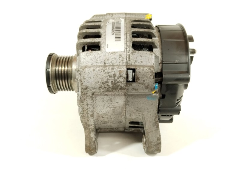 Recambio de alternador para nissan interstar furgoneta (x70) dci 80 referencia OEM IAM H636163A 2310000QBE 