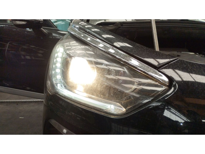 Recambio de faro derecho para citroën ds5 2.0 hdi 165 referencia OEM IAM 9806092980  