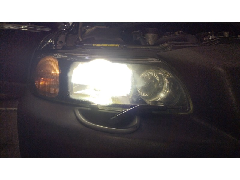 Recambio de faro derecho para volvo xc70 i cross country (295) d5 xc awd referencia OEM IAM 30655906 89008798 
