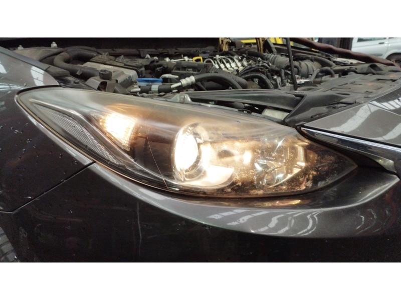 Recambio de faro derecho para mazda 3 sedán (bm_, bn_) 2.2 d referencia OEM IAM BHR151030 8972254300 
