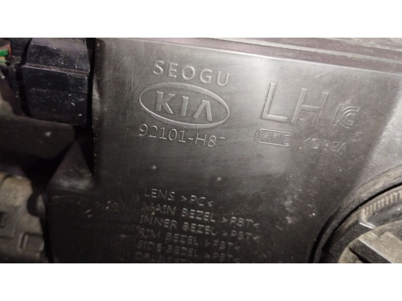 Recambio de faro izquierdo para kia stonic (yb) 1.0 t-gdi referencia OEM IAM 92101H8  
