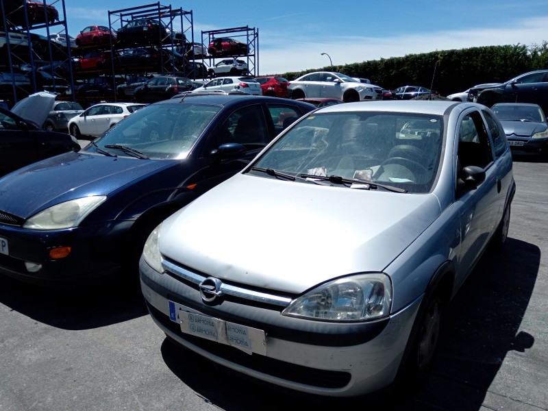 opel corsa c (x01) del año 2003