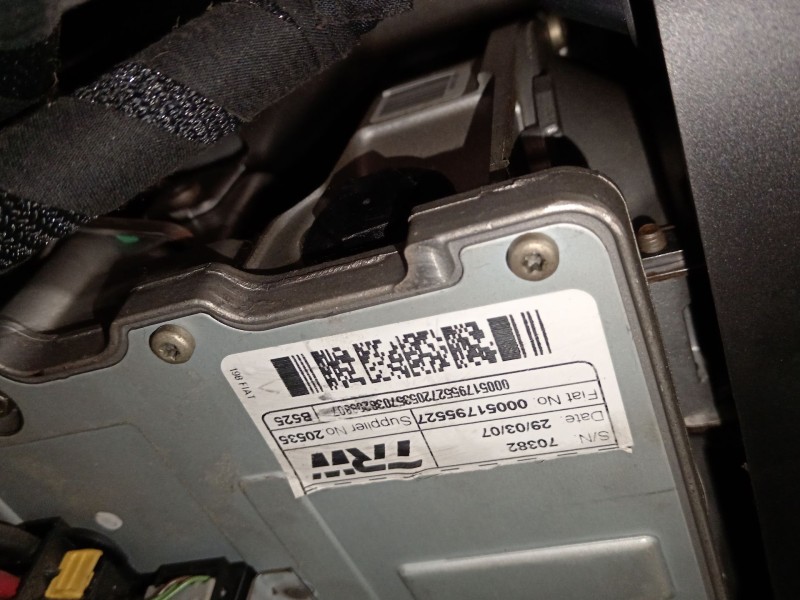Recambio de columna direccion para fiat bravo ii (198_) 1.9 d multijet (198axb1a) referencia OEM IAM 51795527  