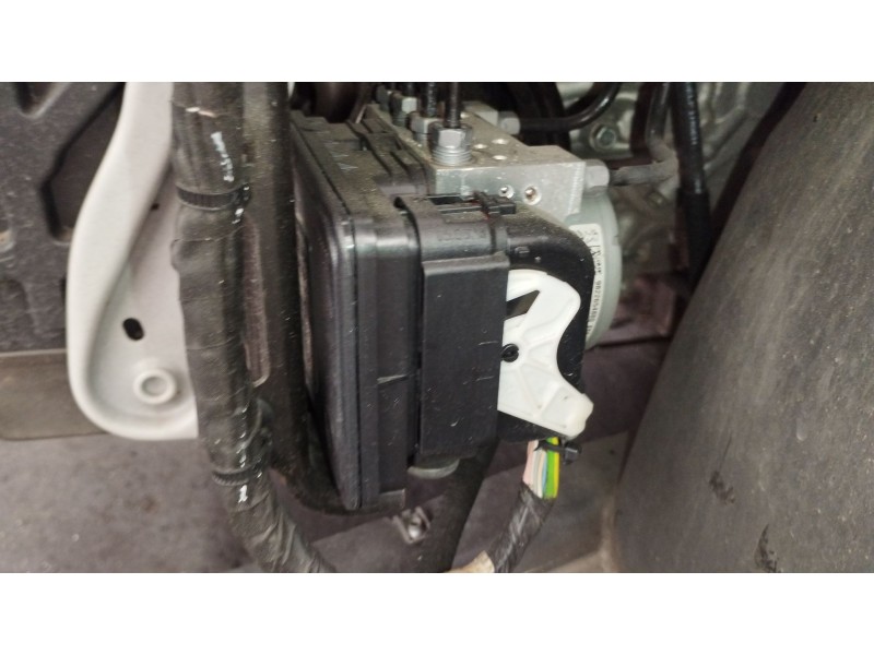 Recambio de abs para peugeot 2008 i (cu_) 1.2 thp 110 / puretech 110 referencia OEM IAM 9822654880  