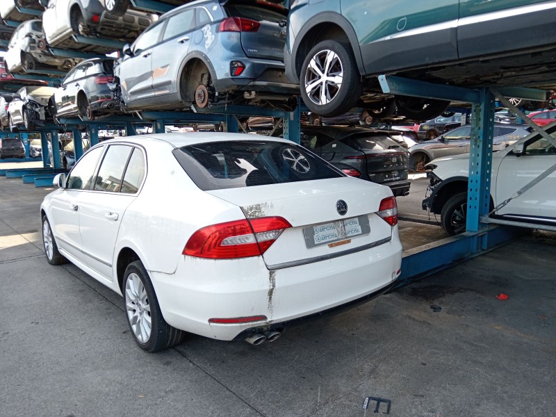 skoda superb ii (3t4) del año 2013